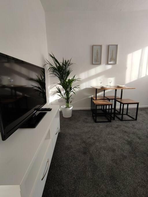 1 Bedroom Apartment With Free Parking Weymouth Ngoại thất bức ảnh