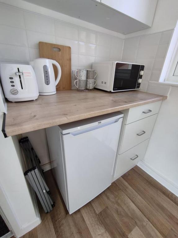 1 Bedroom Apartment With Free Parking Weymouth Ngoại thất bức ảnh